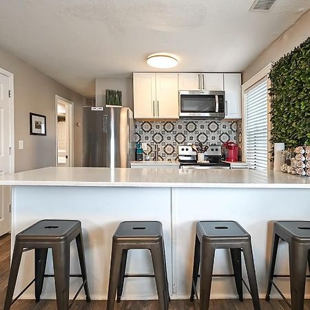 Heart Of Westport 1Br Villa Канзас Сити Екстериор снимка